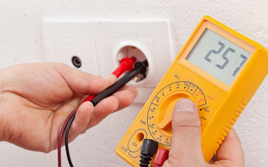 taux horaire électricien Galluis